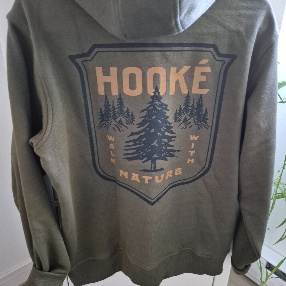 New HOOKÉ hoodie